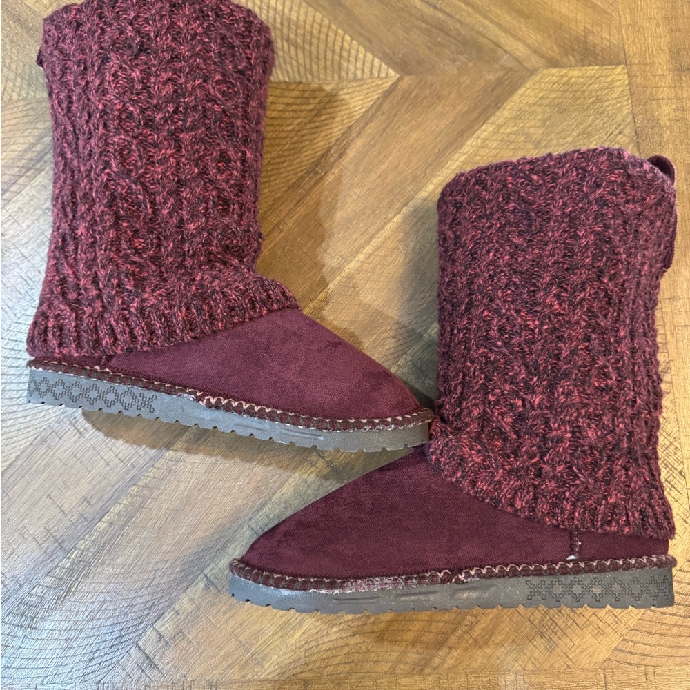 Muk Luks Women’s Burgundy Jackie Knit Faux Suede Mid-Calf Boots Size 9 - Picture 8 of 15